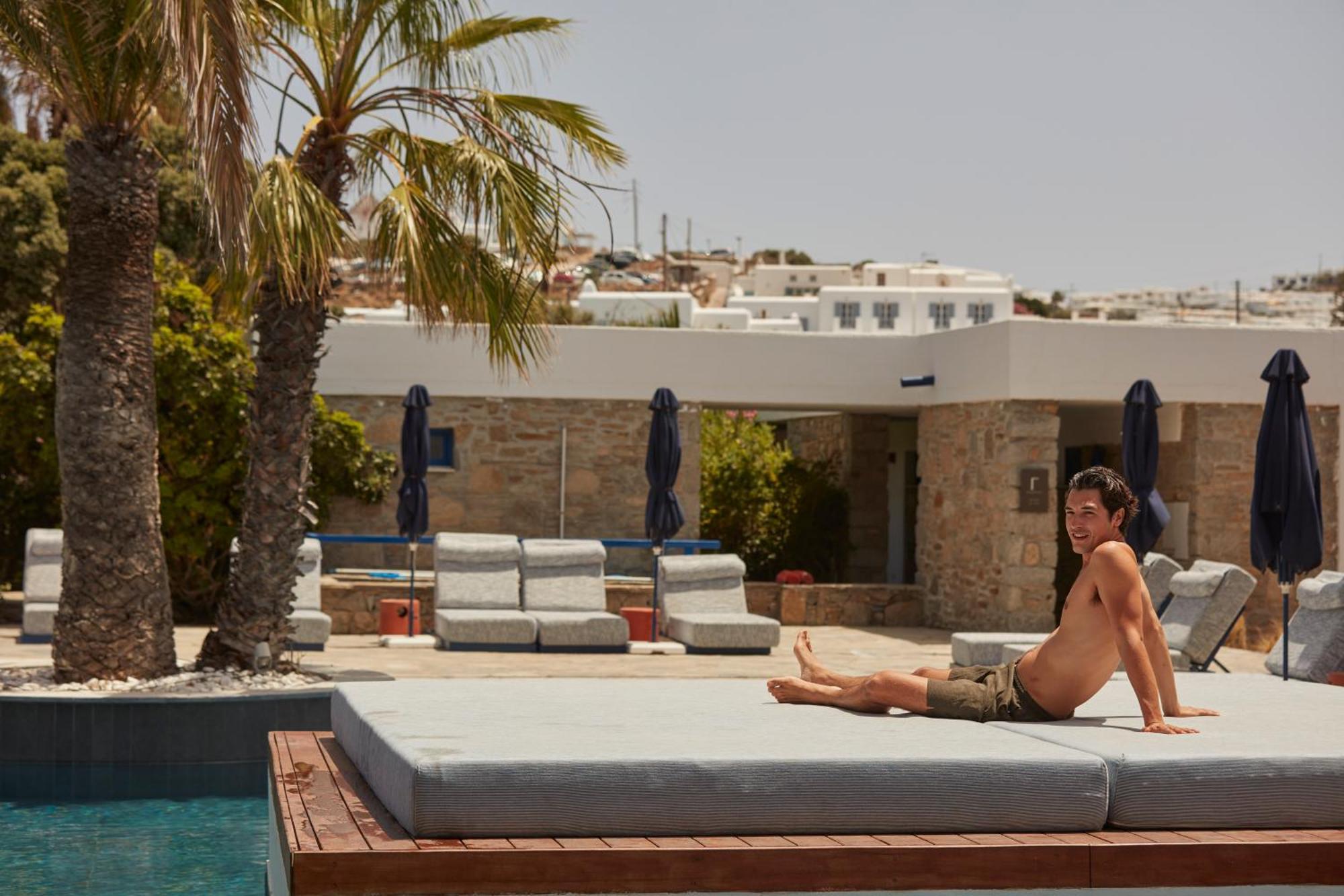Mykonos Theoxenia, A Member Of Design Hotels Mykonos Town Bagian luar foto